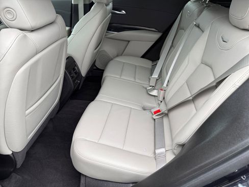 Used 2023 Cadillac XT4 Premium Luxury w/ Technology Package FWD image 17