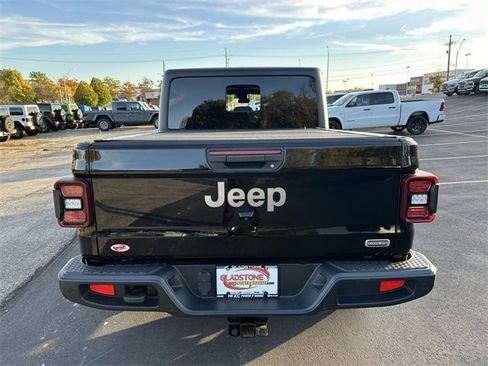 Used 2020 Jeep Gladiator Overland image 7