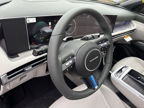 New 2026 Hyundai Tucson Limited image 16