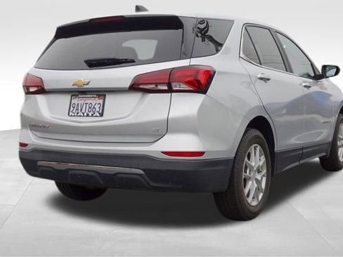 Used 2022 Toyota Highlander XLE image 3