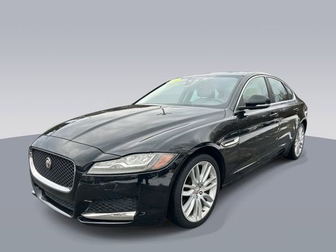 Used 2016 Jaguar XF Prestige image 7