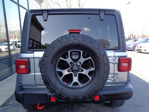 Used 2018 Jeep Wrangler Unlimited Rubicon AWD/4WD image 6