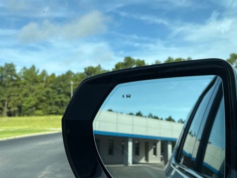 Used 2021 GMC Yukon Denali w/ Denali Ultimate Package image 41