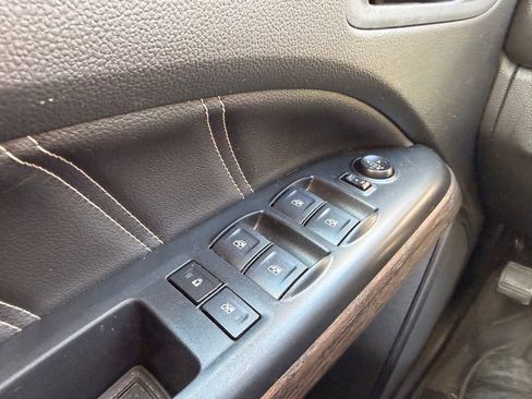 Used 2022 GMC Canyon Denali image 20