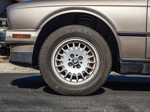 Used 1989 BMW 325i Convertible RWD image 51