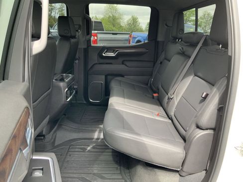 Used 2022 GMC Sierra 1500 SLT w/ SLT Premium Plus Package AWD/4WD image 60