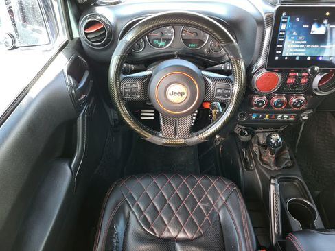 Used 2015 Jeep Wrangler Unlimited Sport AWD/4WD image 24