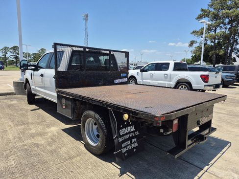 Used 2020 Ford F350 XL w/ Power Equipment Group RWD image 4