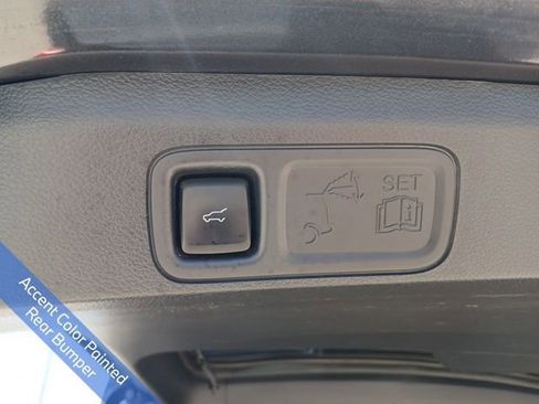 Used 2022 Ford Expedition Max XLT image 10