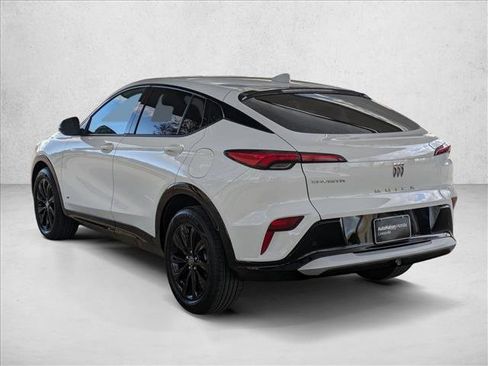 Used 2025 Buick Envista Sport Touring image 8