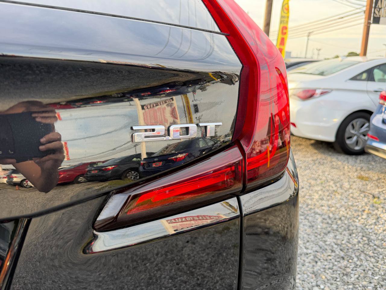 Used 2019 Cadillac XT4 Premium Luxury AWD/4WD image 36