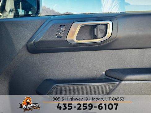 New 2025 Ford Bronco Outer Banks w/ Black Appearance Package image 29
