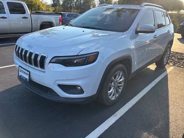 Used 2019 Jeep Cherokee Latitude w/ Cold Weather Group FWD image 3