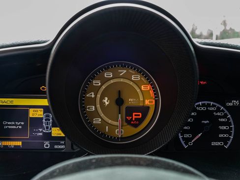 Used 2014 Ferrari 458 Speciale Coupe RWD image 39