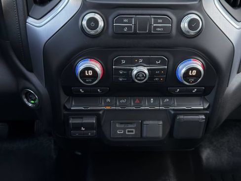 Used 2019 GMC Sierra 1500 SLT AWD/4WD image 24