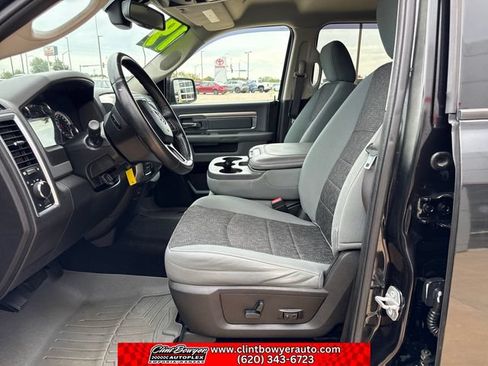 Used 2019 RAM 1500 Classic SLT w/ Luxury Group AWD/4WD image 10
