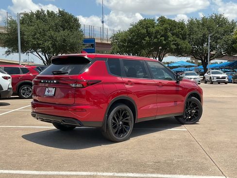 Used 2025 Jeep Compass Limited AWD/4WD image 5