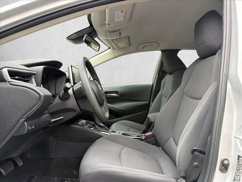 Used 2020 Toyota Corolla LE FWD image 11