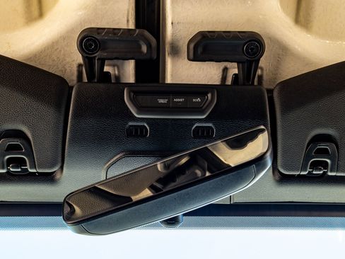 Used 2021 Jeep Gladiator Overland w/ Popular Equipment Package image 26