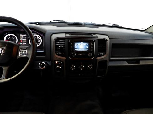 Used 2018 RAM 1500 Tradesman RWD image 22