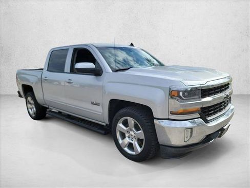 Used 2017 Chevrolet Silverado 1500 LT w/ Texas Edition RWD image 3