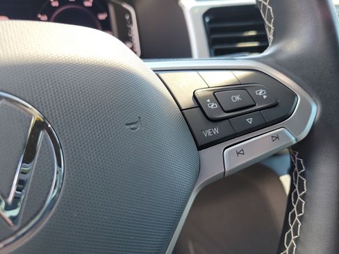 Used 2023 Volkswagen Atlas Cross Sport SE image 26