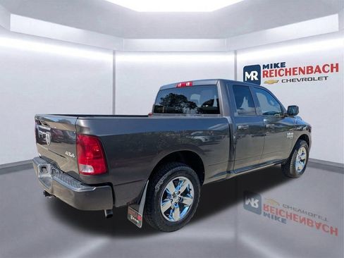Used 2019 RAM 1500 Express w/ Express Value Package AWD/4WD image 4