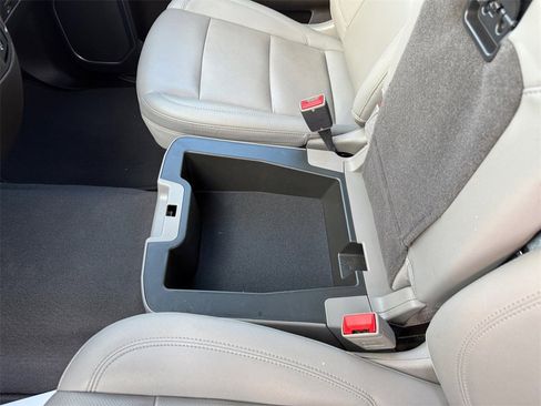 Used 2025 GMC Sierra 1500 SLT image 19