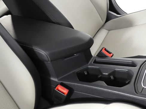 Used 2019 Volkswagen Jetta R-Line FWD image 16