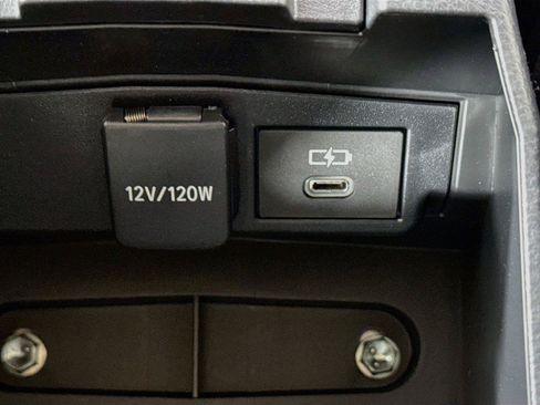 Used 2024 Toyota Corolla LE FWD image 31