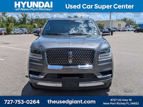 Used 2021 Lincoln Navigator L Reserve w/ Luxury Package AWD/4WD image 8