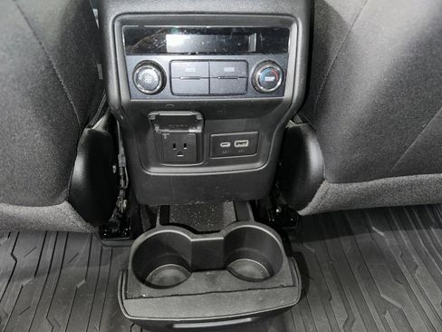 Used 2021 GMC Acadia SLE w/ Driver Convenience Package image 22