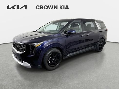Certified 2025 Kia Carnival FWD image 1