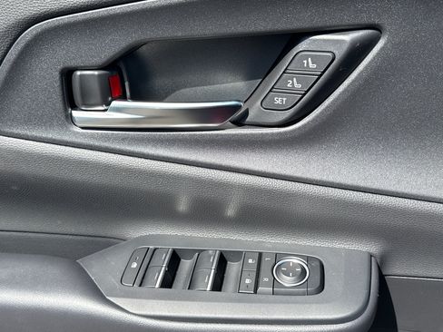 New 2026 Toyota Prius Plug-In Hybrid FWD image 25