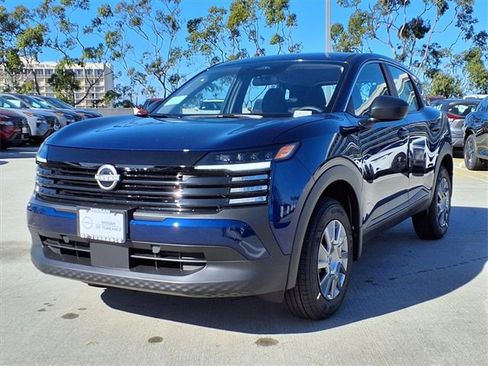 New 2026 Nissan Kicks S image 3