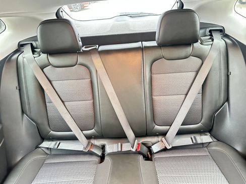 Used 2025 Chevrolet Trax LT w/ LT Convenience Package image 38