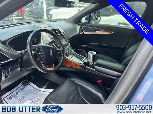Used 2019 Lincoln Nautilus Reserve FWD image 3