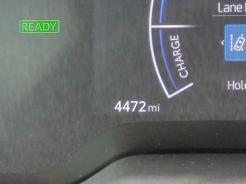 Used 2024 Toyota Corolla Cross AWD Hybrid w/ Convenience Package image 26