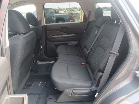 Used 2025 Nissan Pathfinder SV FWD image 14