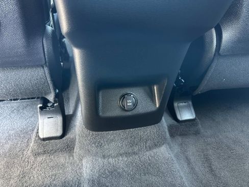 Certified 2025 Kia Telluride S image 16