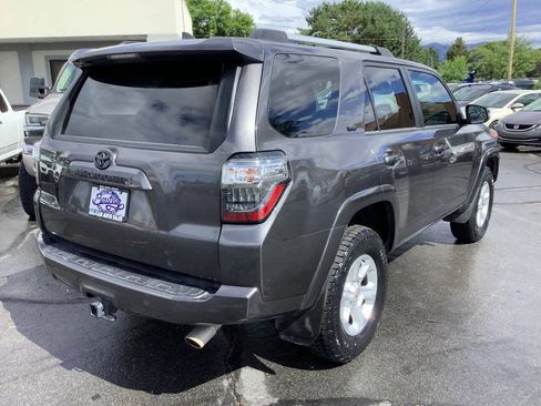 Used 2020 Toyota 4Runner SR5 Premium AWD/4WD image 11