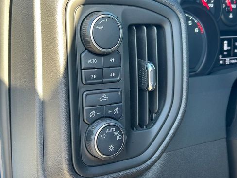 Used 2024 Chevrolet Silverado 1500 Custom Trail Boss image 30