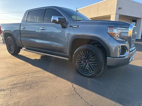 Used 2020 GMC Sierra 1500 Denali w/ Technology Package image 3
