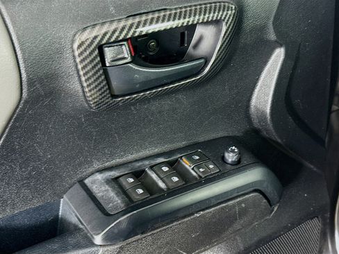 Used 2021 Toyota Tacoma SR w/ SR Convenience Package image 23