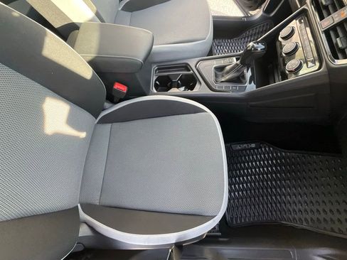 Used 2023 Volkswagen Taos S image 33