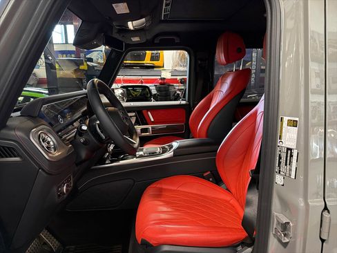 Used 2025 Mercedes-Benz G 550 image 14