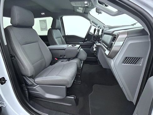 Used 2025 Ford F150 XLT w/ Equipment Group 301A Standard image 15