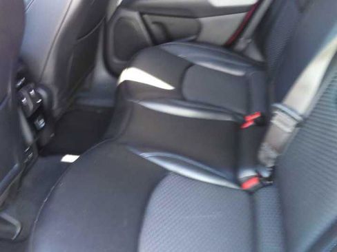 Used 2024 Jeep Compass Latitude AWD/4WD image 4