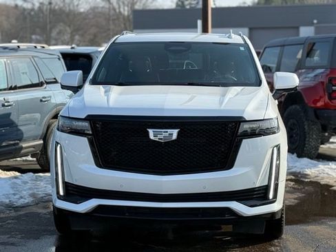 Used 2023 Cadillac Escalade Sport Platinum w/ LPO, ONYX Package image 46