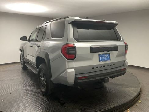 Used 2025 Toyota 4Runner SR5 image 5